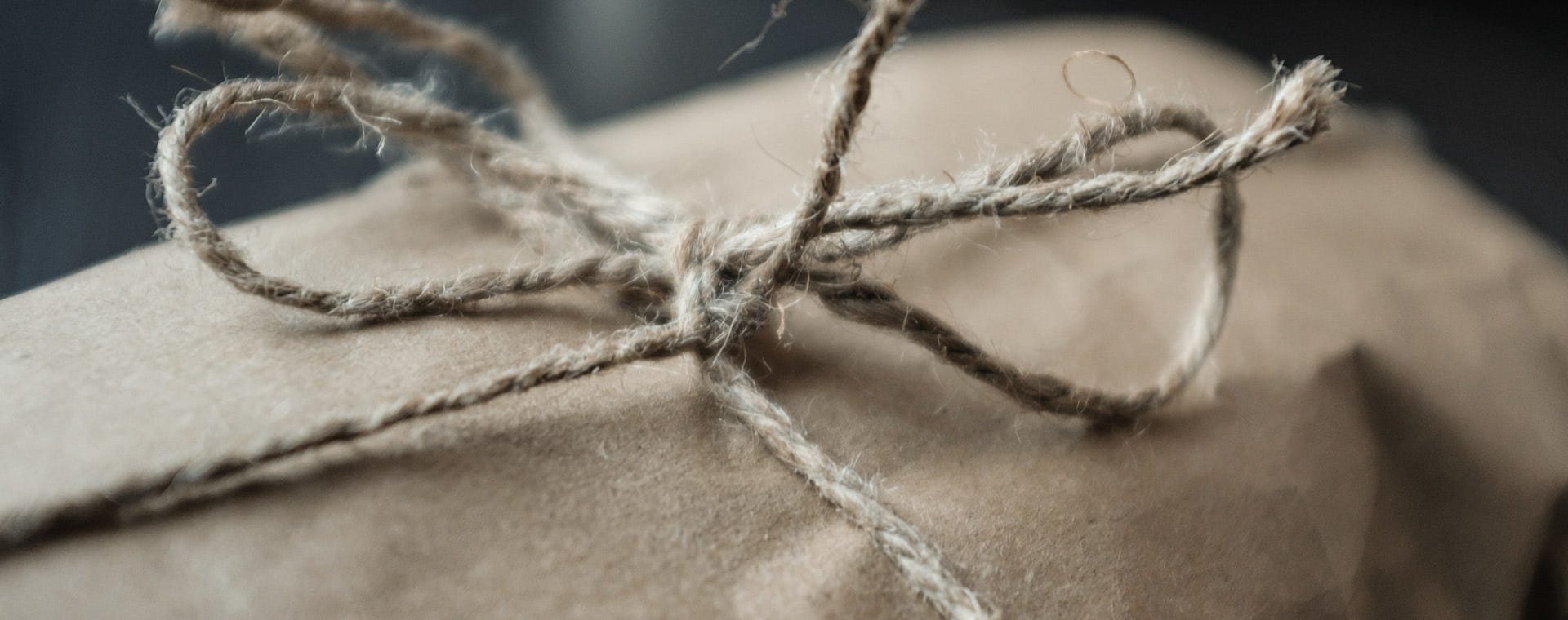 Paketoi ekologisesti - ympäristöystävällisiä vaihtoehtoja lahjapaperille.