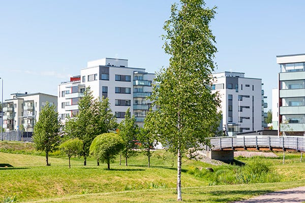 Turvallista asumista parhaalla paikalla - Kirkkonummen Kaariportin läheisyydessä sijaitseen Kirkkolaaksonpuisto.